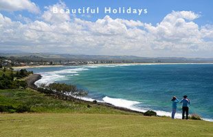 byron bay beach scene